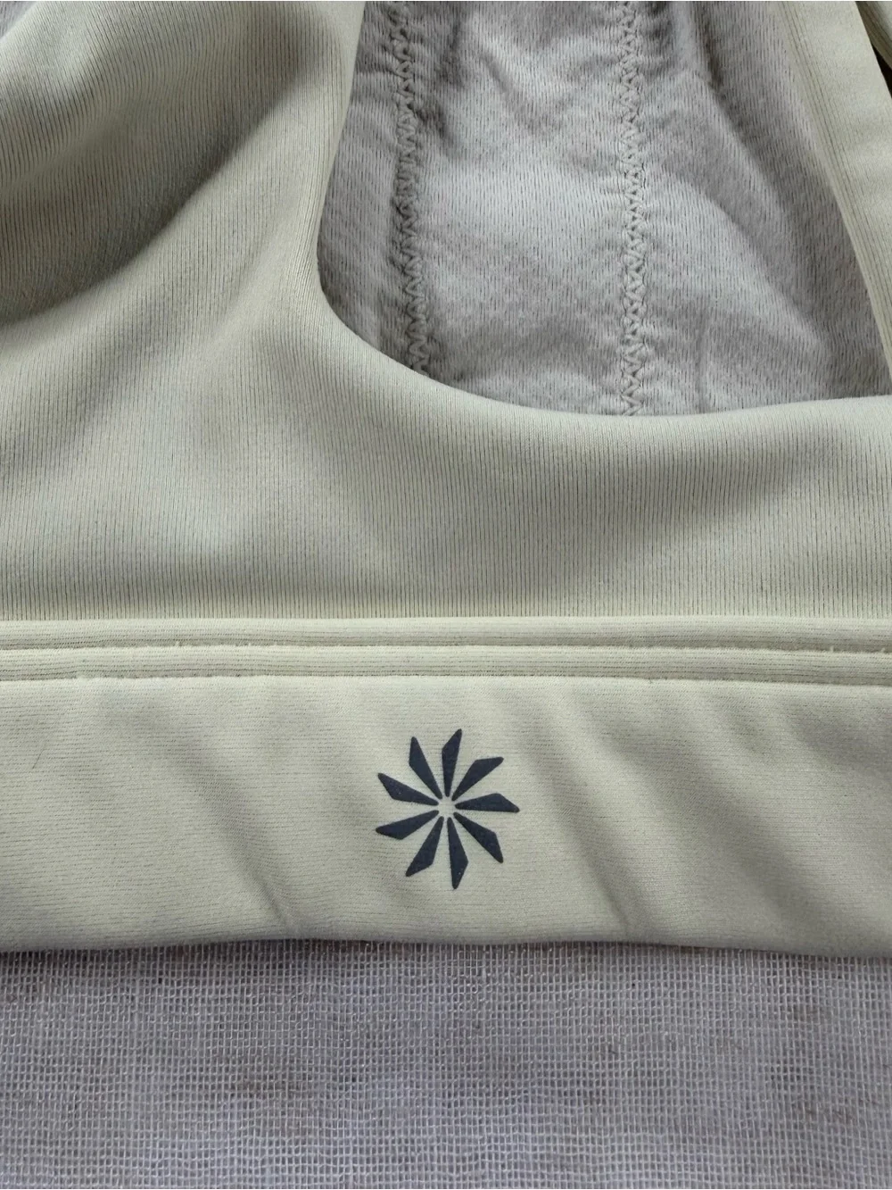 Athleta Women's Cream Crossback Sports Bra